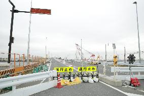 Minami-Honmoku-Hama Road damaged by Typhoon No. 15.